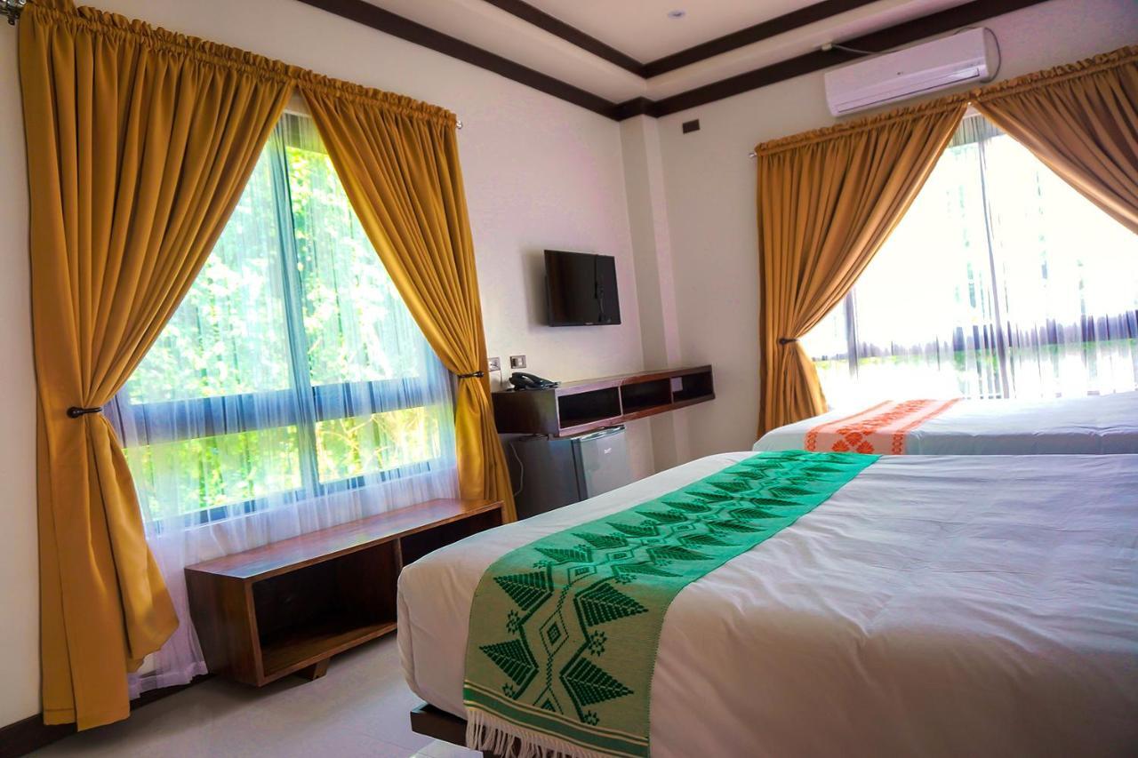 Veranda Suites&Restaurant Paoay Exterior foto