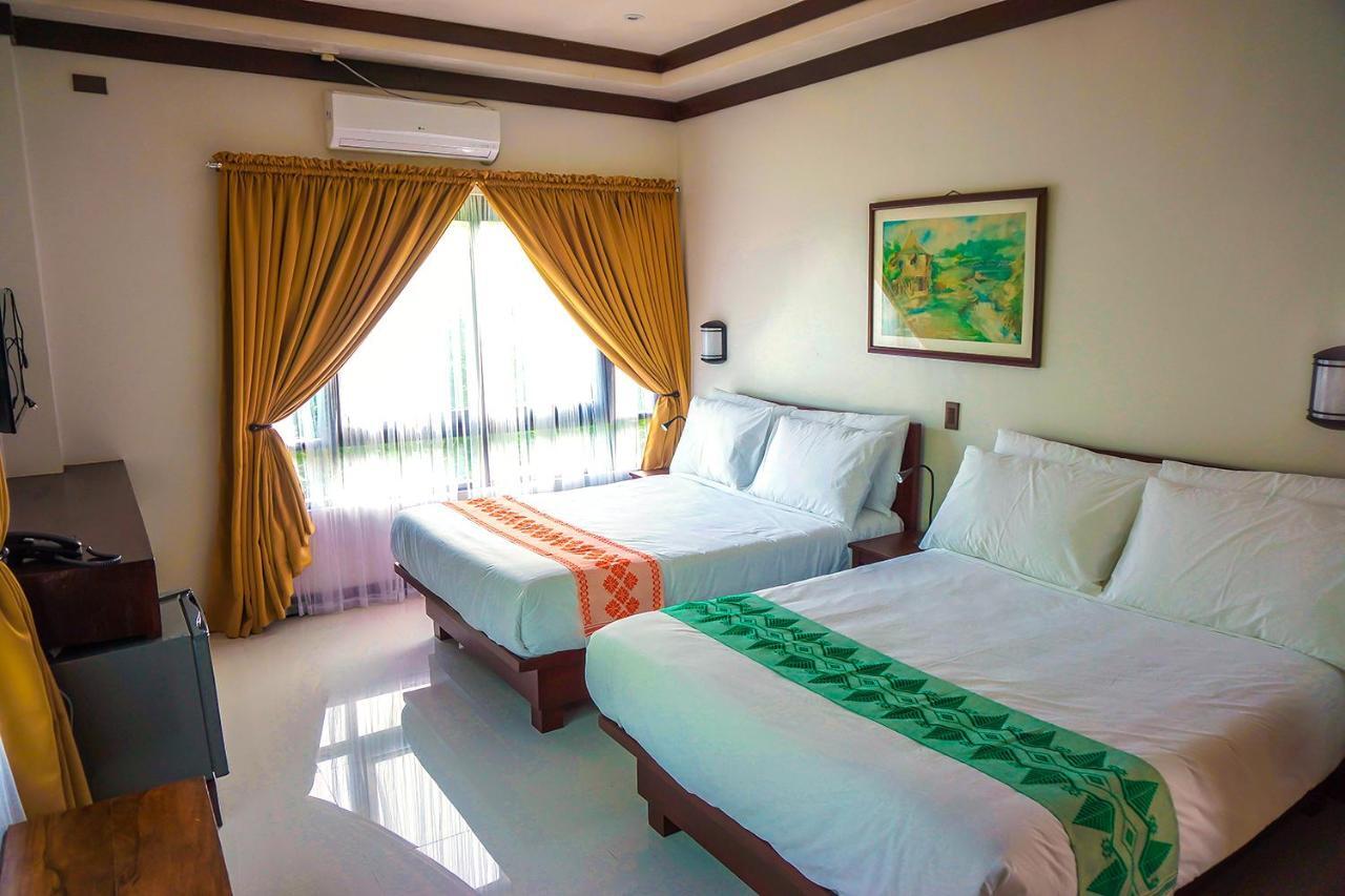 Veranda Suites&Restaurant Paoay Exterior foto